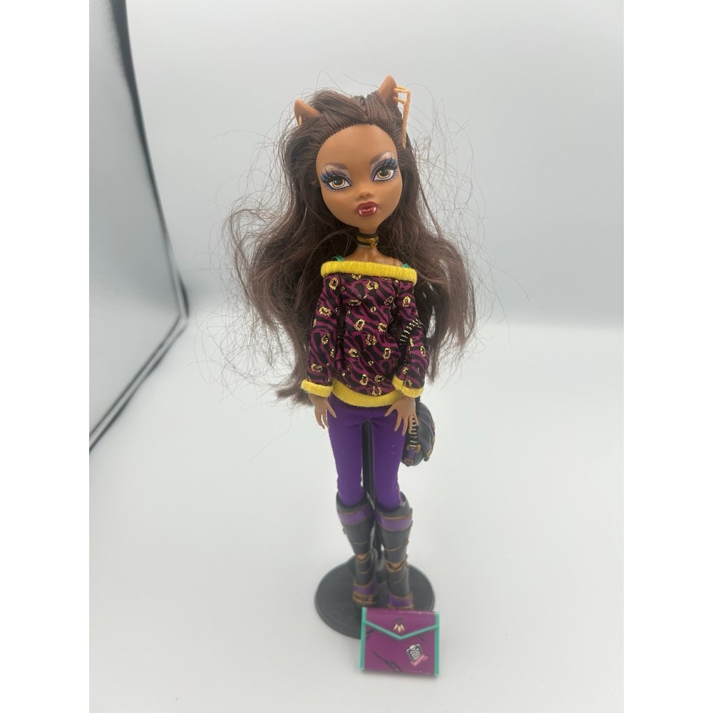 Monster High Schools Out Clawdeen Wolf fashion doll